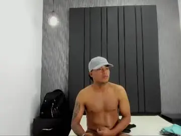 Chaturbate Watch Live Sex Cams of tony_morris