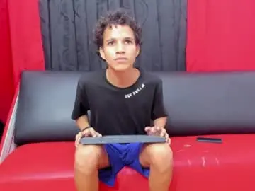 Chaturbate Live Porn of lewis_rice_
