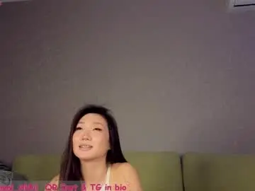 Chaturbate Live Sex Cam of kimmi_vikkii