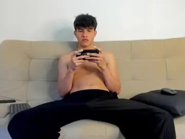 Chaturbate Free Porn Cam of yizus_bonz