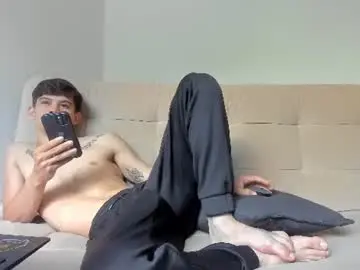 Chaturbate Nude Webcam of yizus_bonz