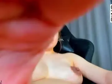 Chaturbate Live Sex Cam of andrea_svel