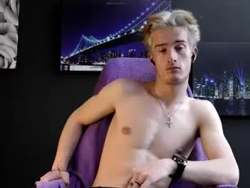 Chaturbate Live Sex Cam of sirreedy