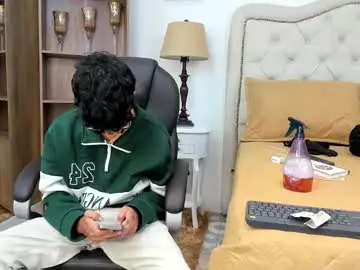 Chaturbate Watch Live Sex Cams of ibratxandy