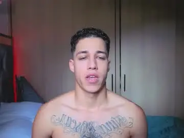 Chaturbate Live Sex Cam of orionblaze69_