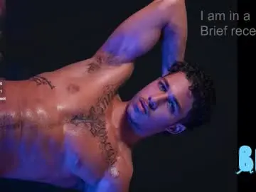 Chaturbate Best live sex cam show of orionblaze69_