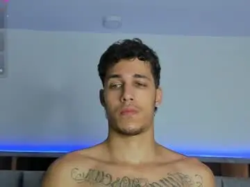 Chaturbate Live Sex Cam of orionblaze69_