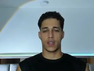 Chaturbate Free Porn Cam of orionblaze69_