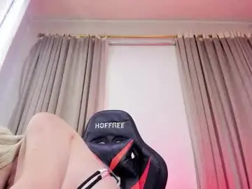 Chaturbate Nude Webcam of aleja_hill