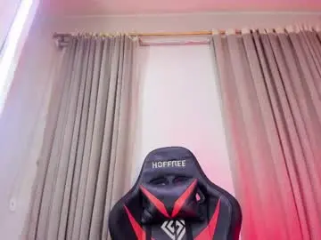 Chaturbate Free Porn Cam of aleja_hill