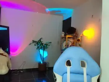 Chaturbate Watch Live Sex Cams of hinata_21_