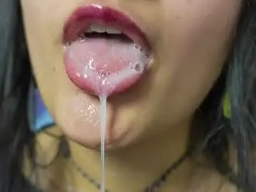 Chaturbate Live Sex Cam of hinata_21_