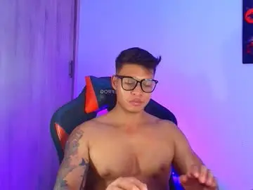 Chaturbate Sex Cam of evan_greey