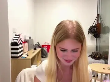 Chaturbate Adult Video Chat of laraineprada