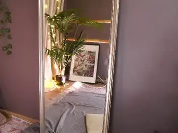 Chaturbate Free Live Porn of naomi_hotterr