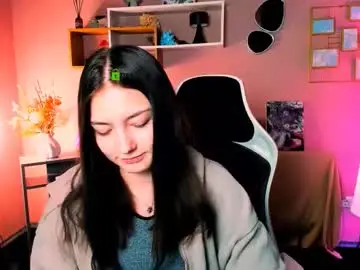 Chaturbate Live Sex Cam of merida_colt