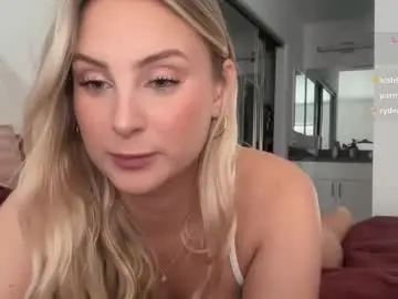 Chaturbate Sex Chat of bellaryderr