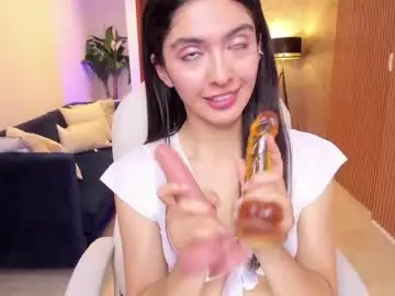 Chaturbate Nude Webcam of miiaa_evans