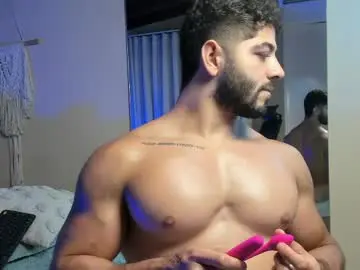 Chaturbate Live Sex Cam of thiago_moretti