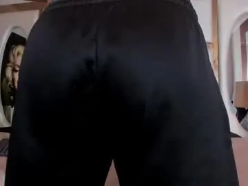 Chaturbate Best live sex cam show of alan_santhos