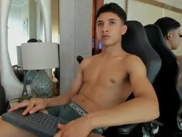 Chaturbate Free Porn Cam of alan_santhos