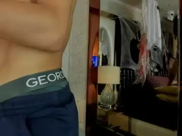 Chaturbate Sex Cam of alan_santhos