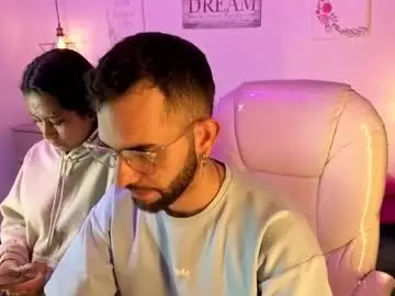 Chaturbate Watch Live Sex Cams of annie_and_ryan