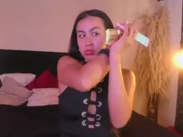 Chaturbate Free Live Porn of emigomez_