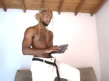 Chaturbate Live Sex Cam of salvatore_amator