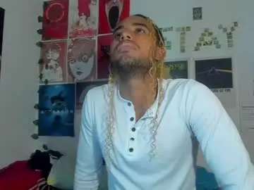 Chaturbate Live Sex Cam of salvatore_amator