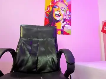 Chaturbate Live Sex Cam of scarlet_hans