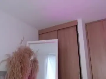 Chaturbate Best live sex cam show of annie_20_