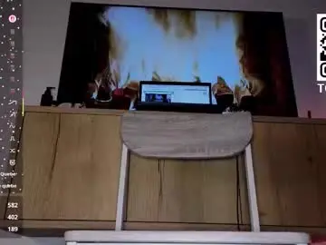 Chaturbate Watch Live Sex Cams of cherry_pie_88