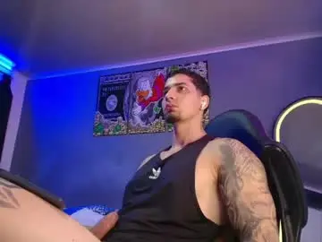 Chaturbate Best live sex cam show of camiloalvarezzz3