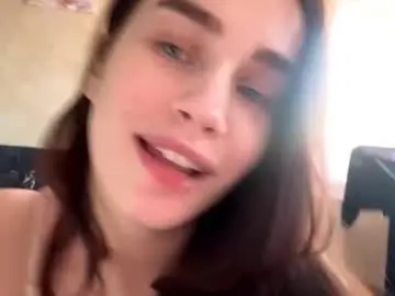 Chaturbate Adult Webcam of plush_flame_twinkle_meow