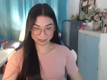 Chaturbate Adult Video Chat of urwetasianprincessxx