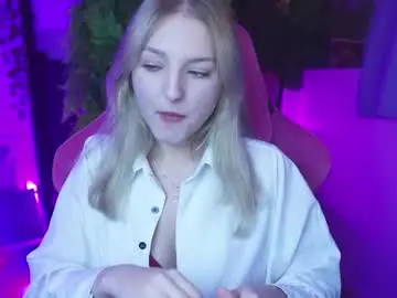 Chaturbate Live Sex Cam of violamore