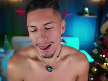 Chaturbate Free Porn Cam of aaronfox_