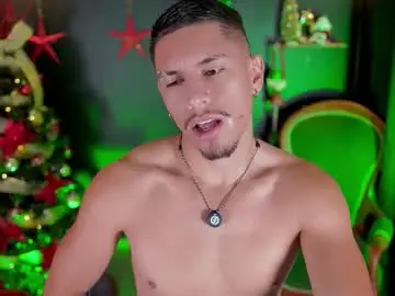 Chaturbate Free Live Porn of aaronfox_