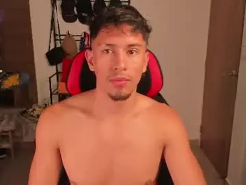 Chaturbate Live Porn of aaronfox_