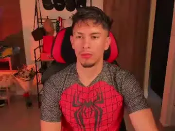 Chaturbate Watch Live Sex Cams of aaronfox_