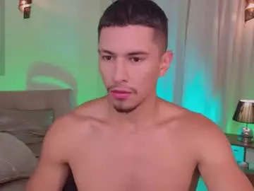 Chaturbate Live Sex Cam of aaronfox_