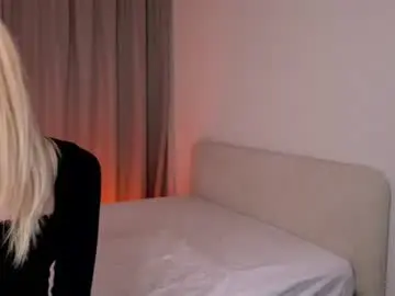 Chaturbate Live Sex Cam of i_sweet_bunny_