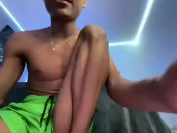 Chaturbate Sex Chat of alejo_cute