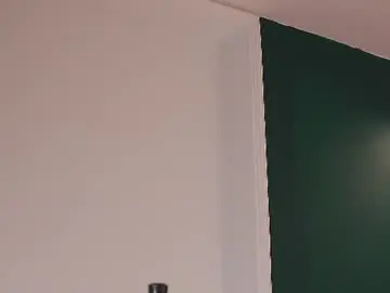 Chaturbate Live Sex Cam of caroline_adams_