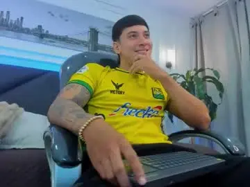 Chaturbate Live Porn of damian23_