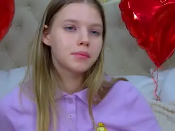 Chaturbate Watch Live Sex Cams of hallybradley