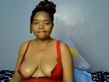 Chaturbate Live Sex Cam of sexyshazy1