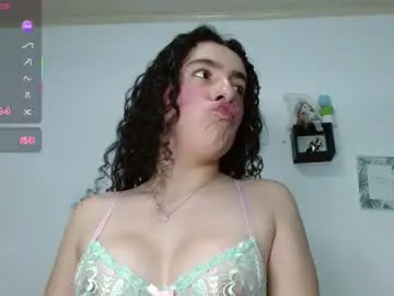 Chaturbate Live Sex Cam of tamara_lemick