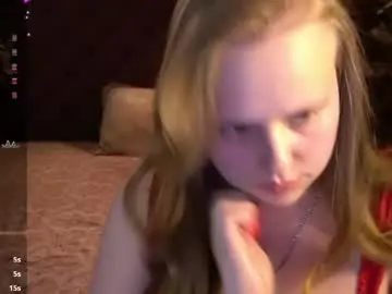 Chaturbate Live Sex of crystallpaws_
